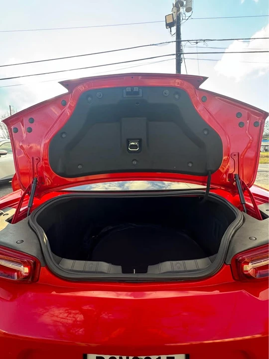 2020 Chevrolet Camaro 6th Gen - Image 16 of 17