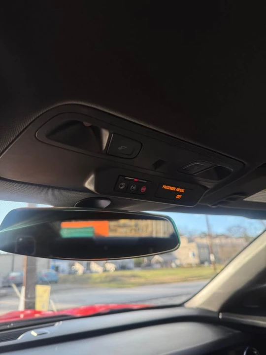 2020 Chevrolet Camaro 6th Gen - Image 15 of 17