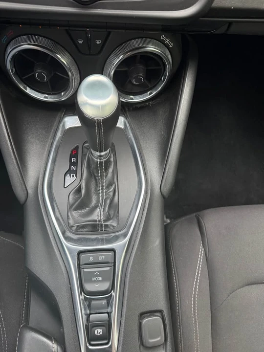 2020 Chevrolet Camaro 6th Gen - Image 8 of 19