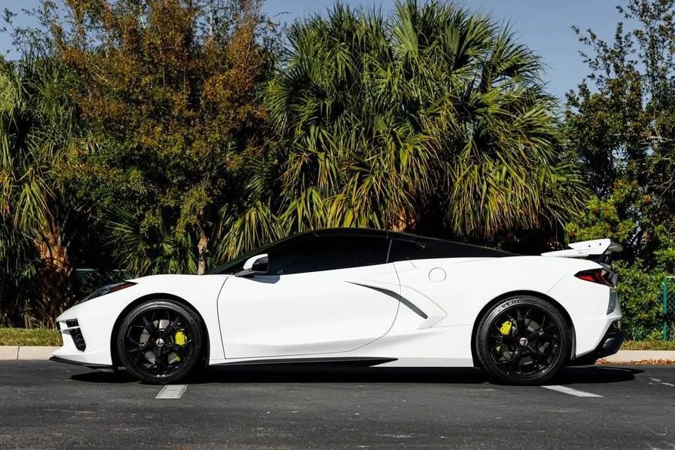 2020 Chevrolet Corvette C8 - Image 2 of 16