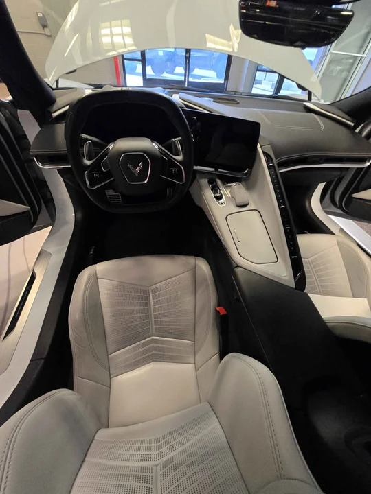 2020 Chevrolet Corvette C8 - Image 9 of 15