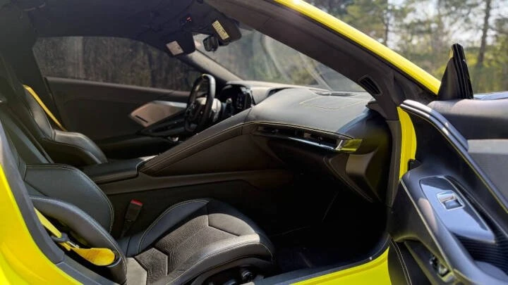 2020 Chevrolet Corvette C8 - Image 17 of 20