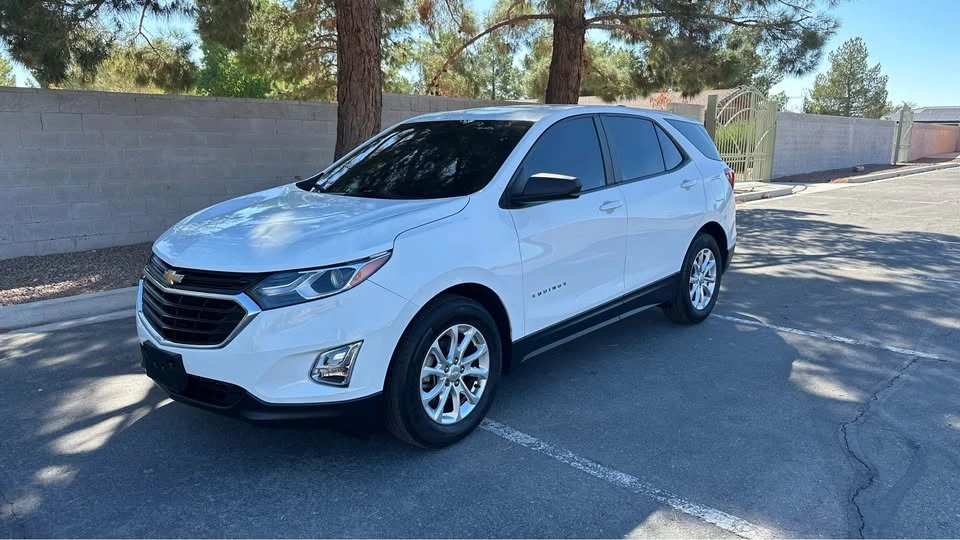 2020 Chevrolet Equinox - Image 2 of 20