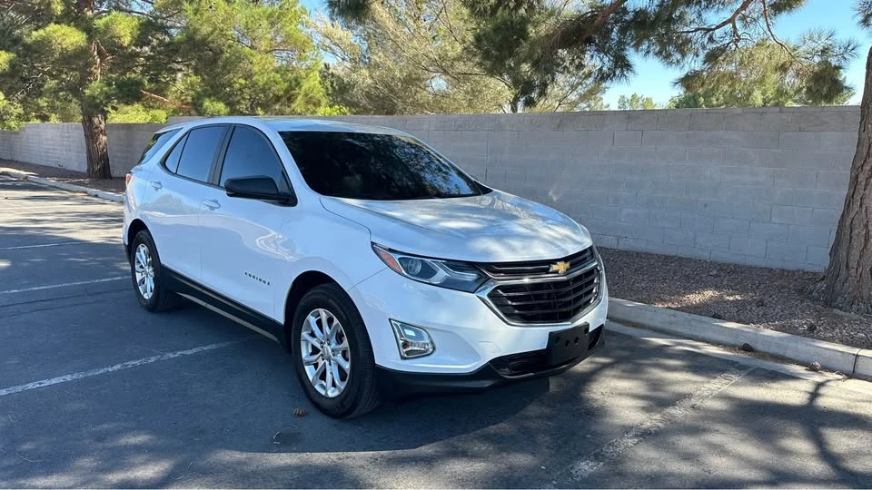 2020 Chevrolet Equinox - Image 8 of 20
