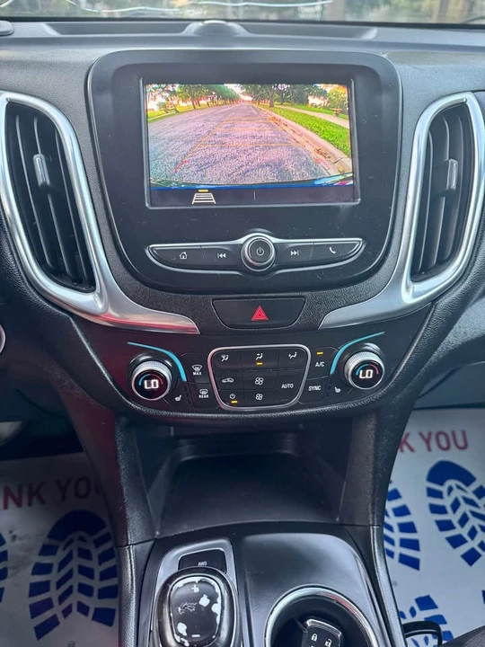 2020 Chevrolet Equinox - Image 15 of 18