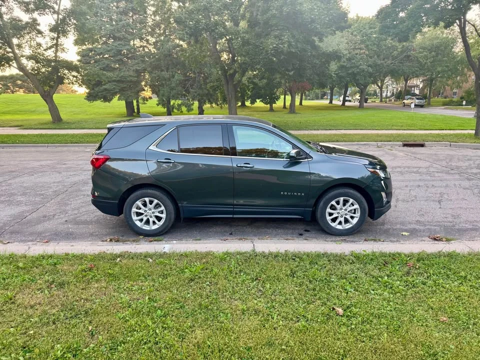 2020 Chevrolet Equinox - Image 8 of 18