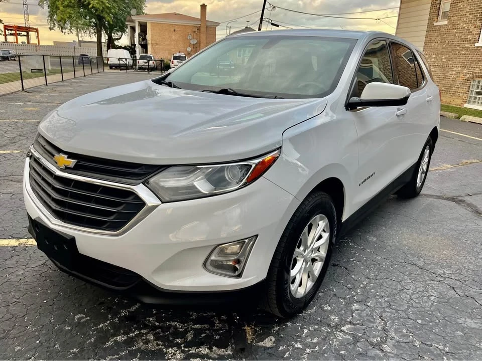 2020 Chevrolet Equinox - Image 2 of 16