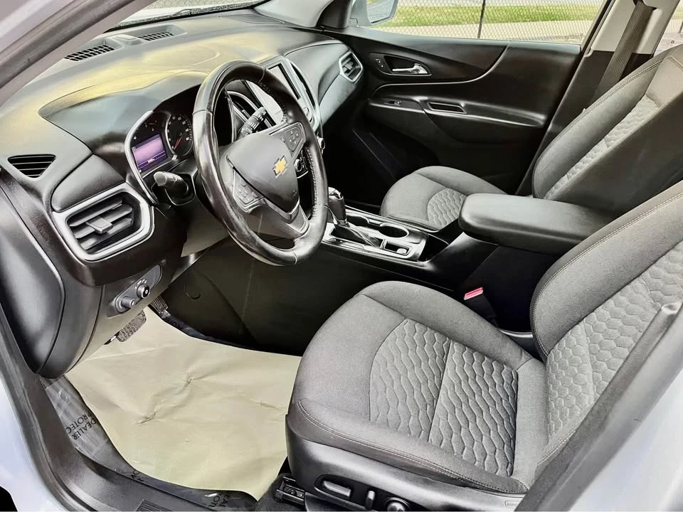 2020 Chevrolet Equinox - Image 9 of 16