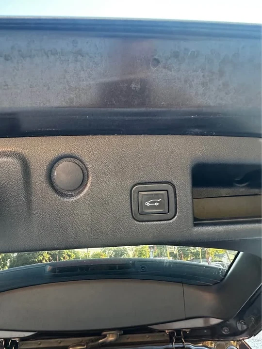 2020 Chevrolet Equinox - Image 17 of 17