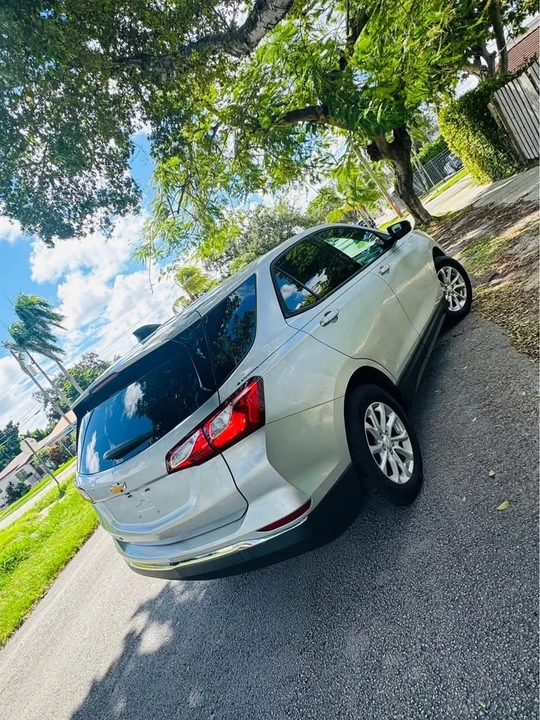 2020 Chevrolet Equinox - Image 3 of 4