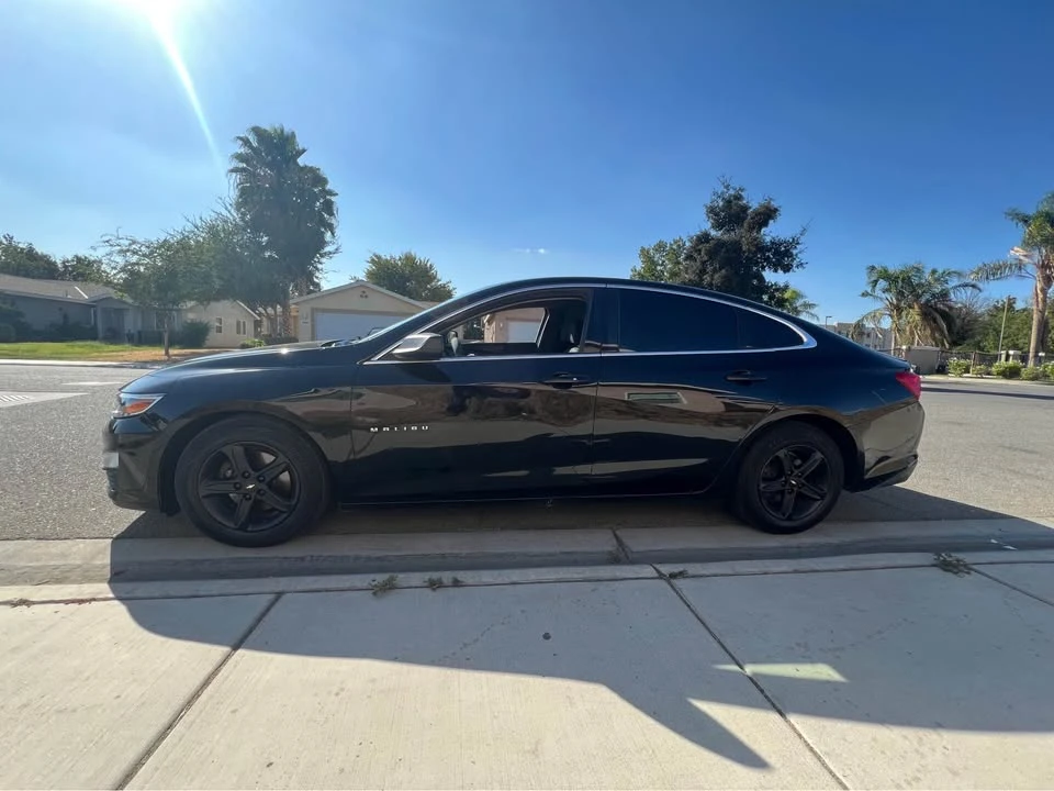 2020 Chevrolet Malibu - Image 2 of 12