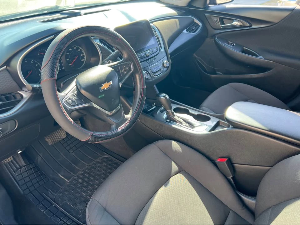 2020 Chevrolet Malibu - Image 9 of 12
