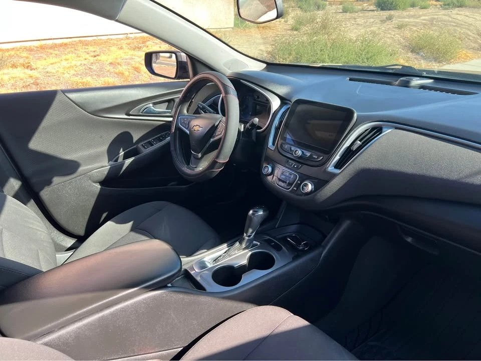 2020 Chevrolet Malibu - Image 10 of 12