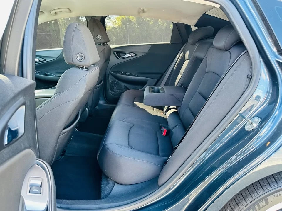 2020 Chevrolet Malibu - Image 6 of 6