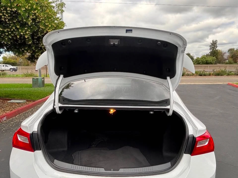 2020 Chevrolet Malibu - Image 19 of 19