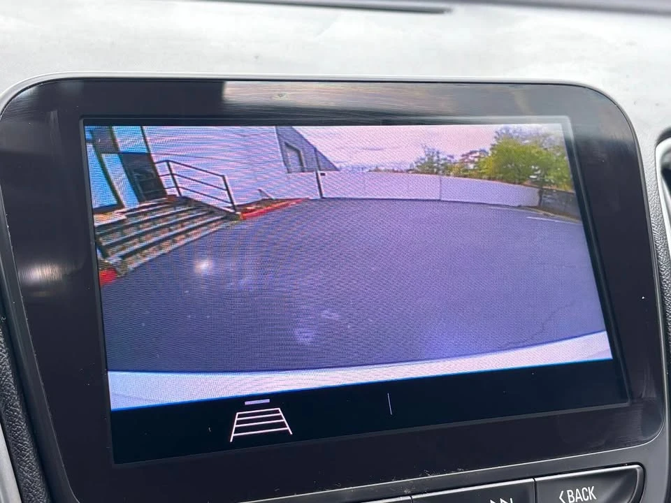 2020 Chevrolet Malibu - Image 14 of 19