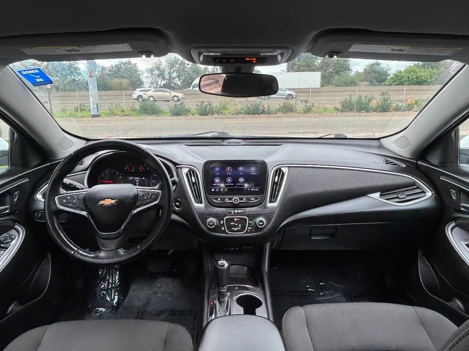2020 Chevrolet Malibu - Image 17 of 19