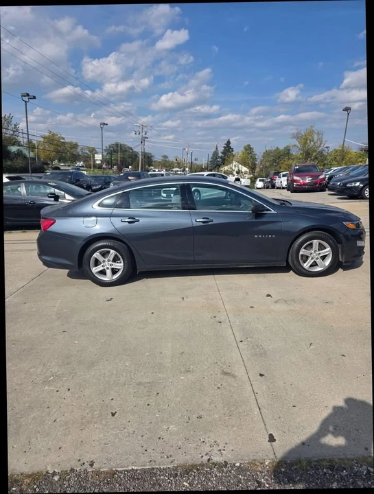 2020 Chevrolet Malibu - Image 13 of 20