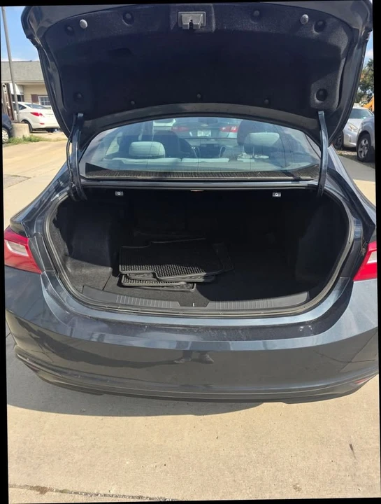 2020 Chevrolet Malibu - Image 9 of 20