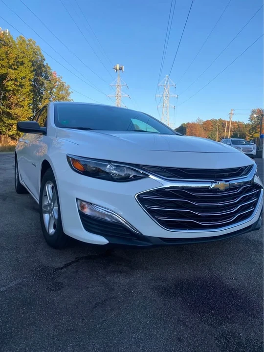 2020 Chevrolet Malibu - Image 10 of 11