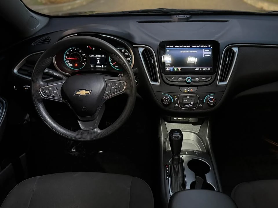 2020 Chevrolet Malibu - Image 15 of 15