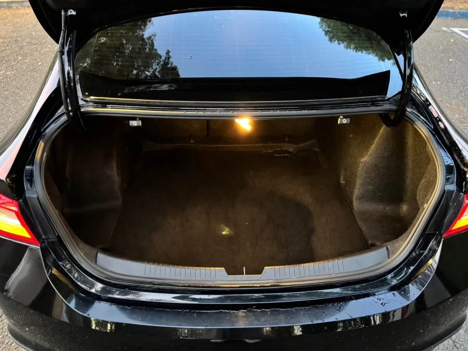2020 Chevrolet Malibu - Image 13 of 15