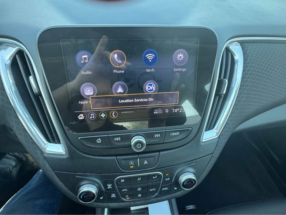 2020 Chevrolet Malibu - Image 3 of 11