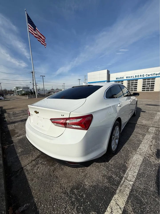 2020 Chevrolet Malibu - Image 5 of 16