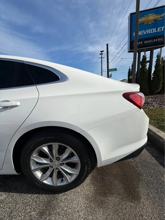 2020 Chevrolet Malibu - Image 9 of 16
