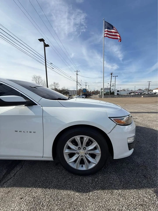 2020 Chevrolet Malibu - Image 10 of 16