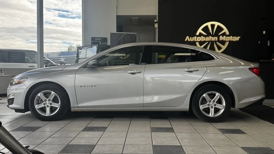 2020 Chevrolet Malibu - Image 8 of 16