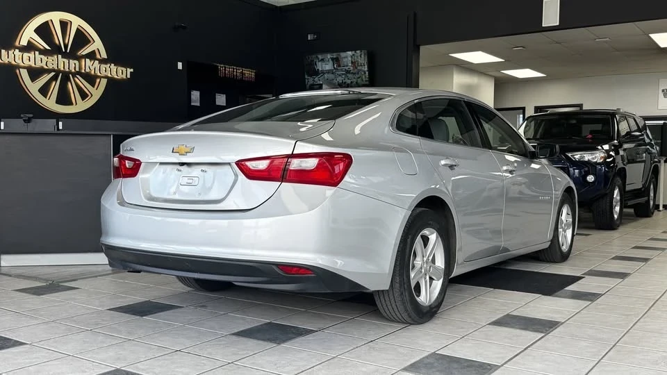 2020 Chevrolet Malibu - Image 6 of 16
