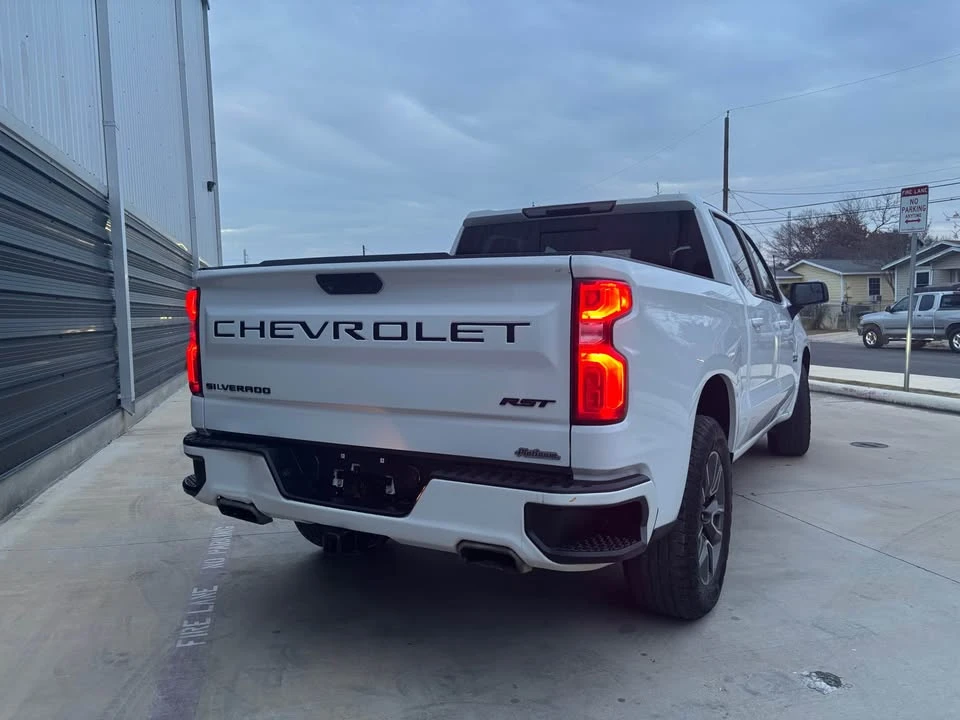 2020 Chevrolet Silverado 4th Gen - Image 6 of 17