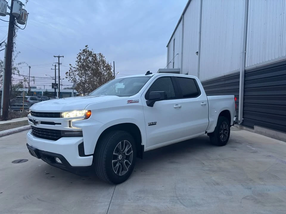2020 Chevrolet Silverado 4th Gen - Image 3 of 17