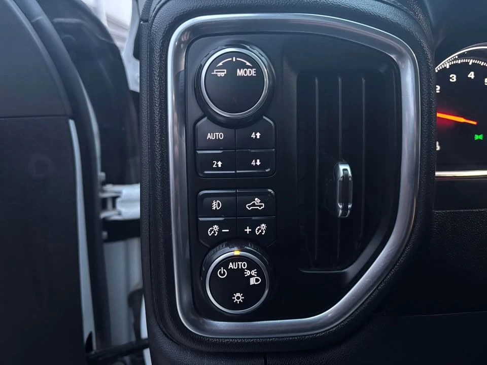 2020 Chevrolet Silverado 4th Gen - Image 15 of 17