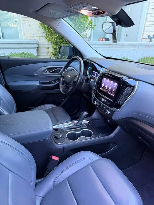 2020 Chevrolet Traverse - Image 14 of 16