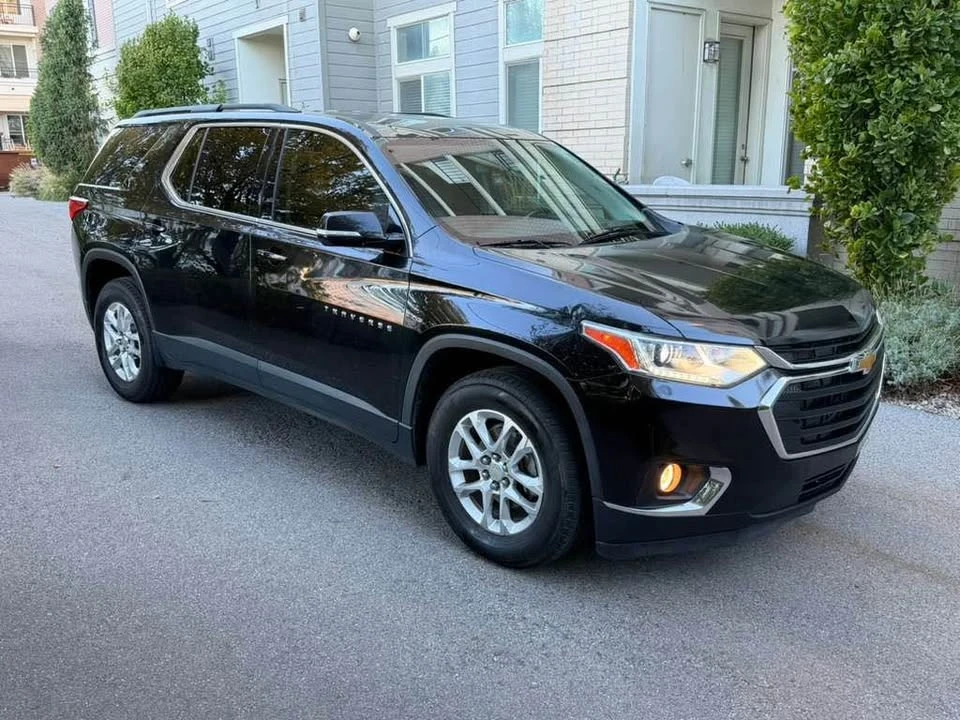 2020 Chevrolet Traverse - Image 7 of 16
