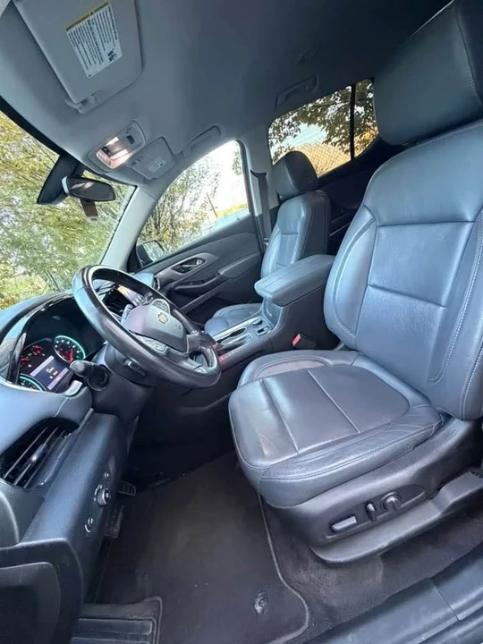 2020 Chevrolet Traverse - Image 11 of 16