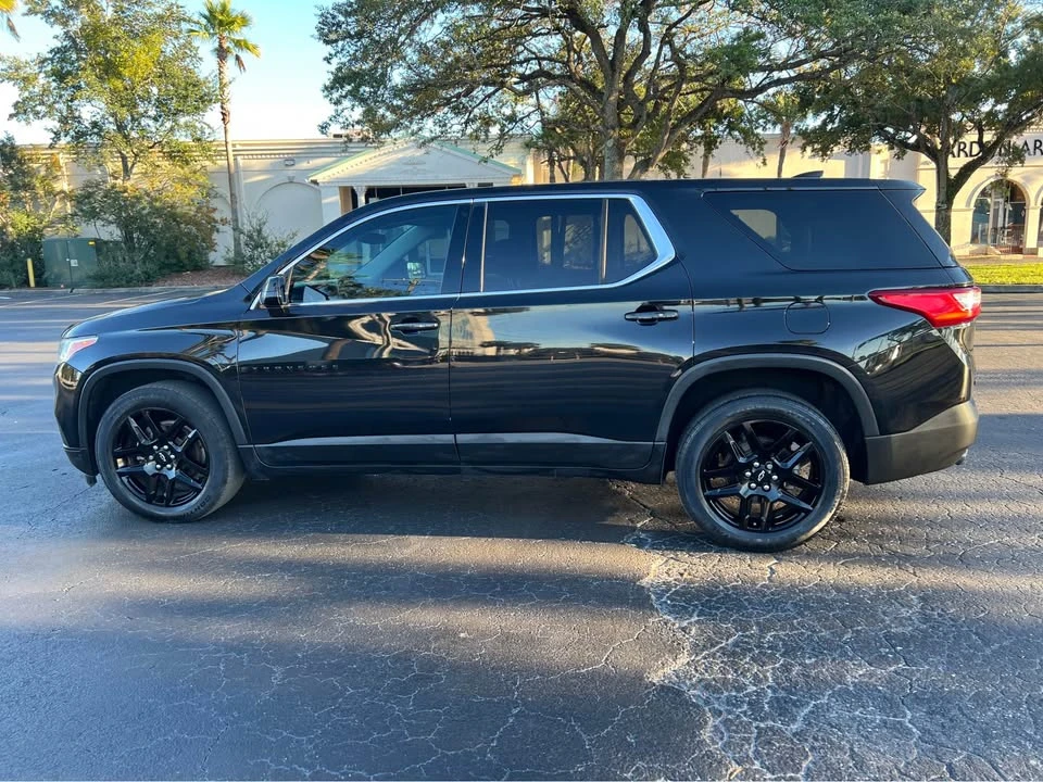 2020 Chevrolet Traverse - Image 7 of 17