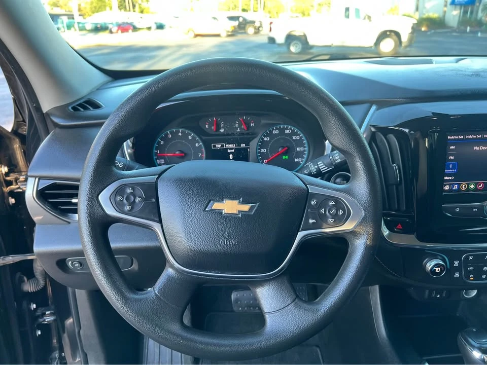 2020 Chevrolet Traverse - Image 13 of 17