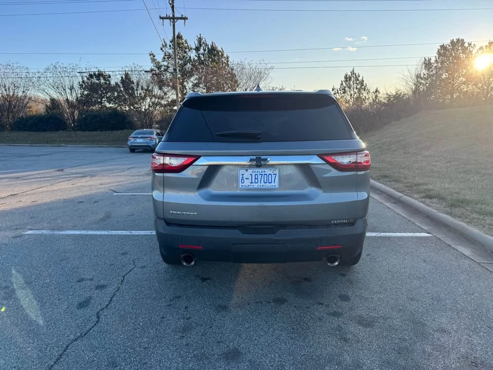 2020 Chevrolet Traverse - Image 5 of 21
