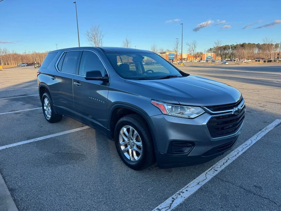 2020 Chevrolet Traverse - Image 8 of 21