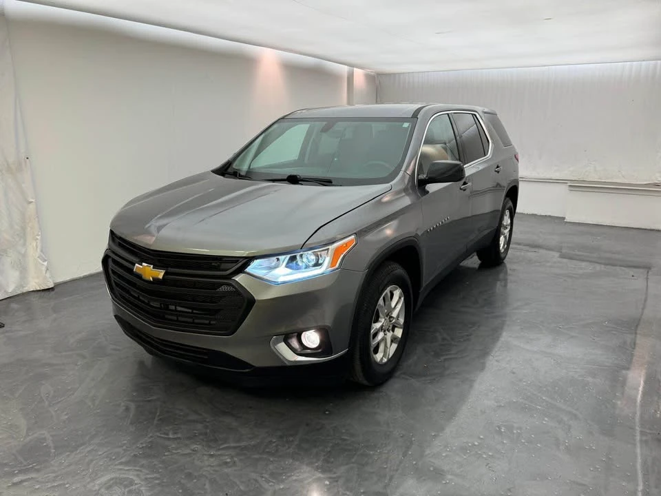 2020 Chevrolet Traverse - Image 2 of 18