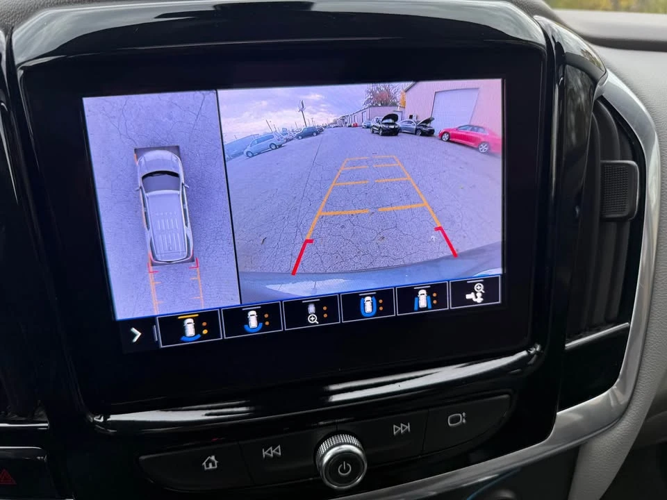 2020 Chevrolet Traverse - Image 12 of 13