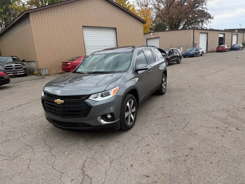 2020 Chevrolet Traverse - Image 2 of 13
