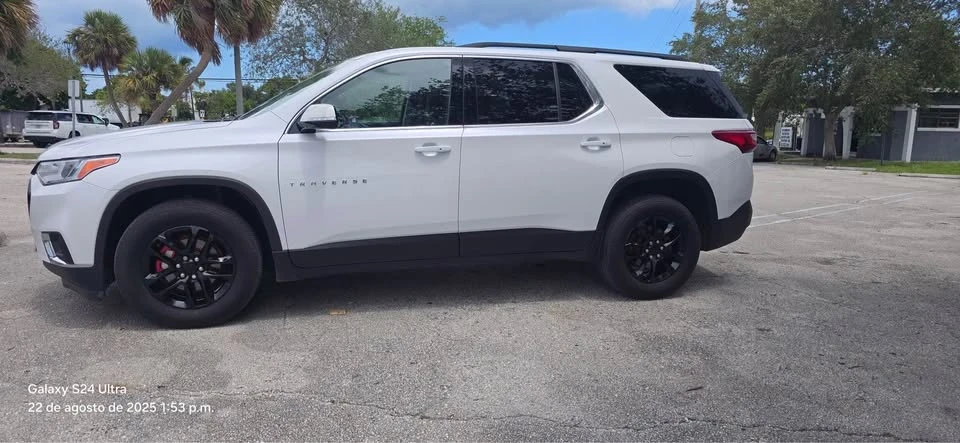 2020 Chevrolet Traverse - Image 10 of 13