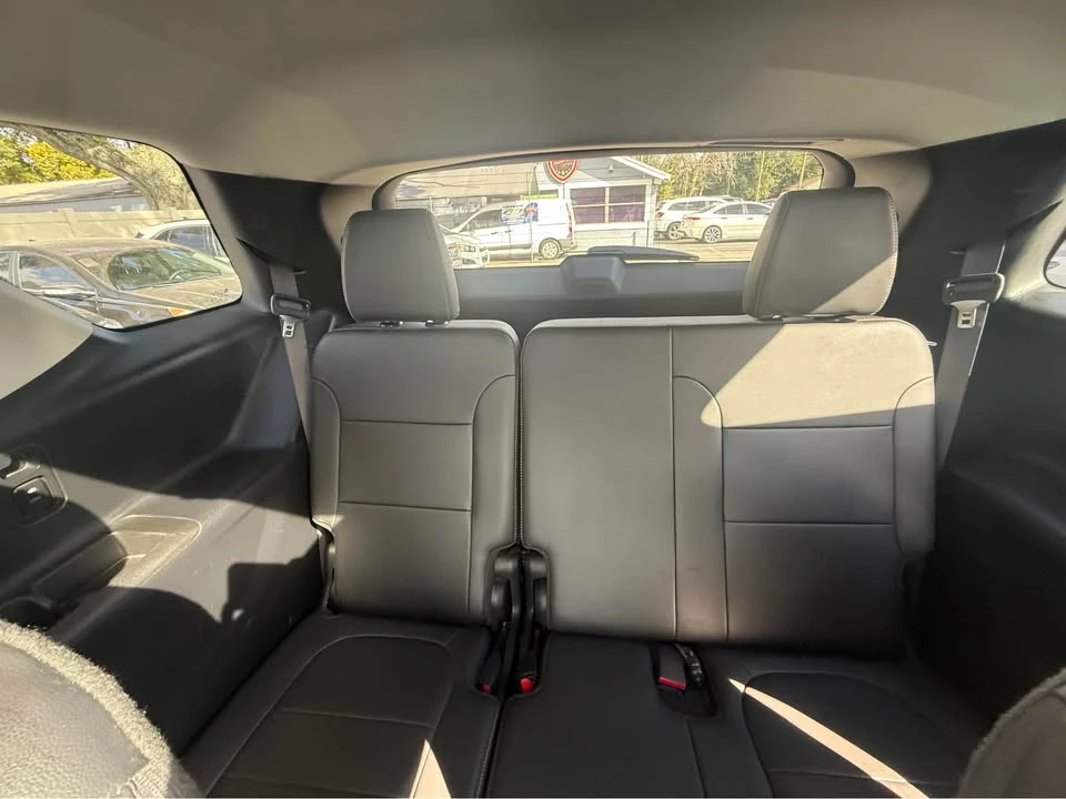 2020 Chevrolet Traverse - Image 13 of 15