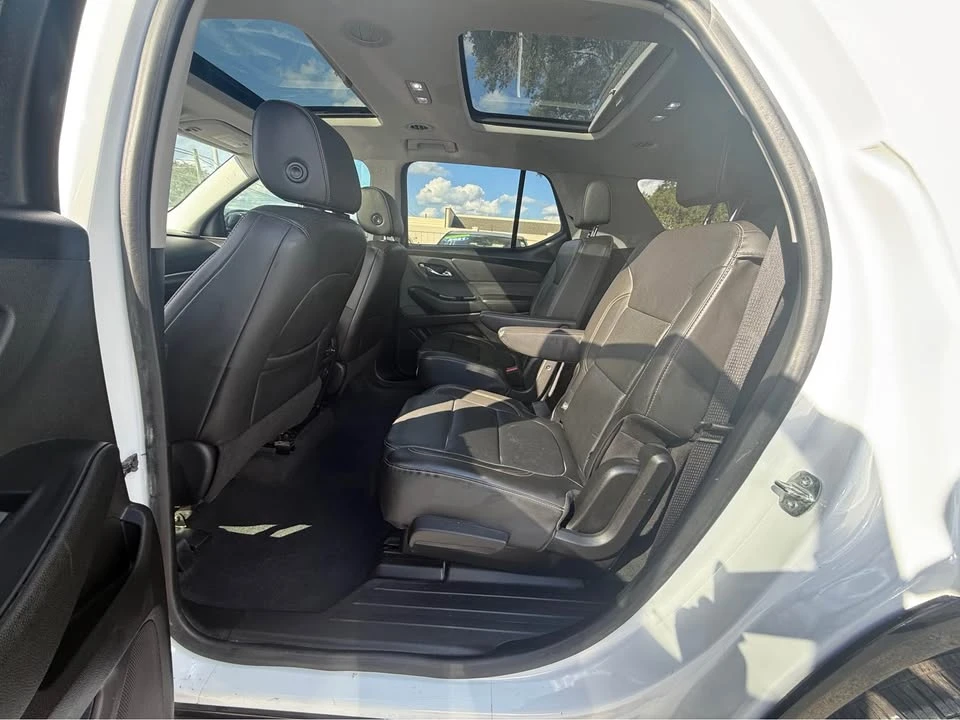 2020 Chevrolet Traverse - Image 10 of 15