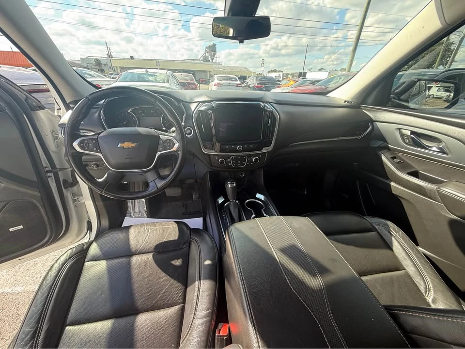 2020 Chevrolet Traverse - Image 12 of 15