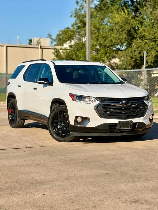 2020 Chevrolet Traverse - Image 3 of 12